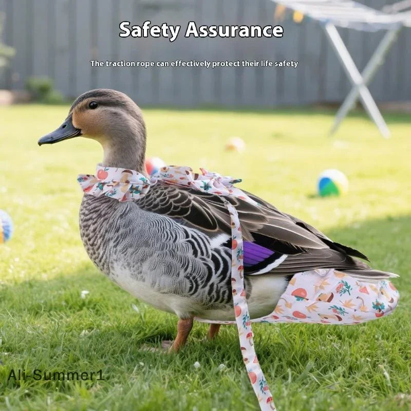 【E】1/2Pcs Cute Cartoon Fashion Chicken Duck Vest Diaper Hen Belt Pet Traction Rope Set Comfortable Leads Pet Poultry Supplies